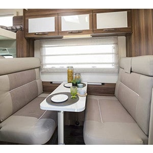 KWXJBT Motorhome – 5 Berth- front lounge