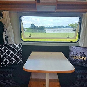 KW Maggie – 5 Berth – dinette