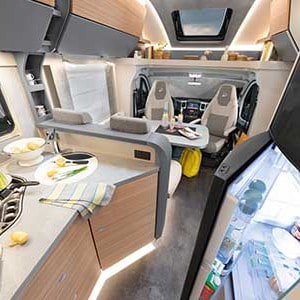 mcrent-comfort-plus-motorhome-4-berth-interior