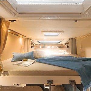 mcrent-comfort-plus-motorhome-4-berth-top-bed