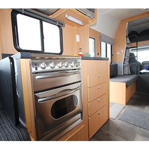 CC Motorhome – 6 Berth – oven