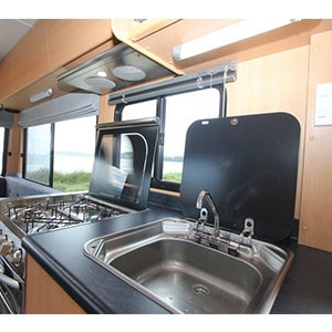 CC Motorhome – 6 Berth – sink & stove