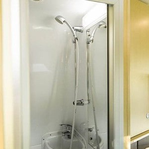 Kiwi Euro Deluxe ST – 2 Berth-shower