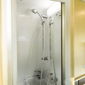 ko-foxtrot-motorhome-2-berth-shower