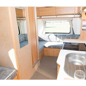 SC Double Cab Motorhome – 6 Berth – sink