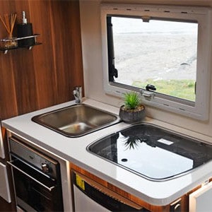 KWE Motorhome – 6 Berth – kitchen