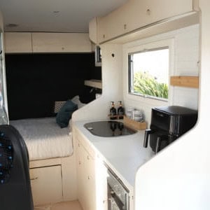 HE Master – 2 Berth Interior