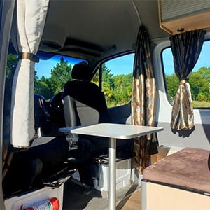 CO Motorhome – 3 Berth-internal-photo (2)