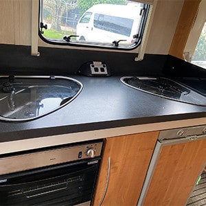 RCC BI Motorhome – 6 Berth-sink