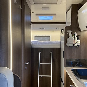 RCC Superdog Motorhome – 6 Berth-upper-bed