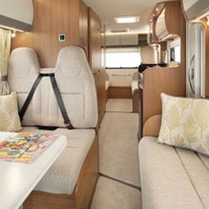 dnz-deluxe-st-6-berth-interior1