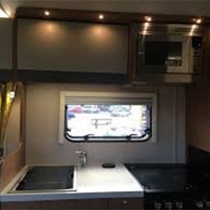 discover-imala-715-2+2-berth-kitchen