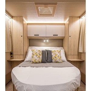 dnz-f74-motorhome-4-berth-bed