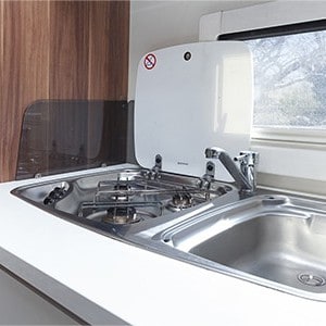 EC-Italian-Discovery-Motorhome-6-Berth-burner-sink