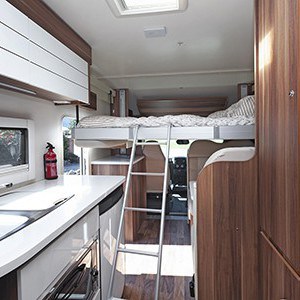 EC-Italian-Discovery-Motorhome-6-Berth-interior