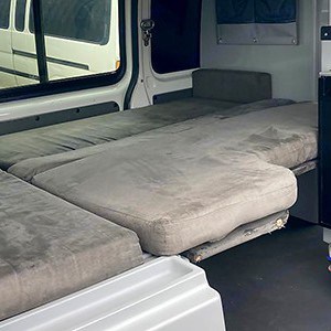 acs-motorhome-3-berth-bed