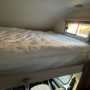 rcc-qd-motorhome-6-berth-top-bed