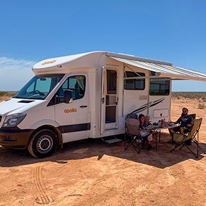 apollo-euro-quest-motorhome-4-berth-with-awning