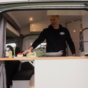 Mad Explorer Self Contained Campervan – 2 Berth-cooking