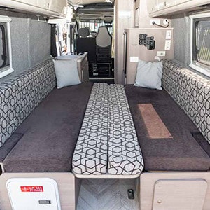 HE Motorhome – 2 Berth-bed