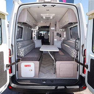 HE Motorhome – 2 Berth-internal (2)