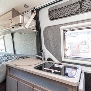 HE Motorhome – 2 Berth-kitchen