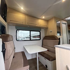 ER Sixer Motorhome – 6 Berth-interior (1)