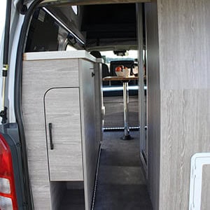 EC Stargazer Motorhome – 3 Berth-interior (6)