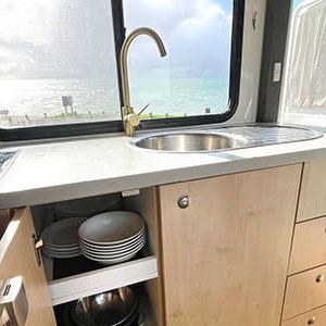 Jucy Chill’d Motorhome – 6 Berth-sink