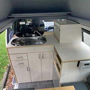 PC Adventurer Campervan – 3 Berth-interior