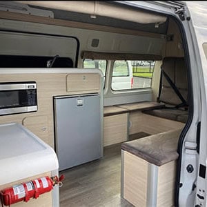 PC Voyager Campervan – 4 Berth- interior (1)