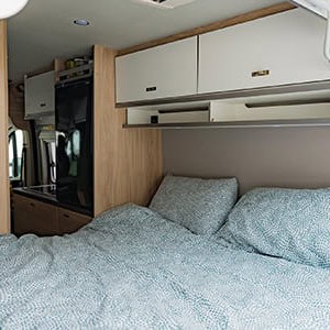 Indie Campers Odyssey Pop Top – 4 Berth-bed (2)