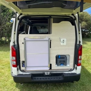 WKC Explorer Campervan – 4 Berth Exterior Back View 1